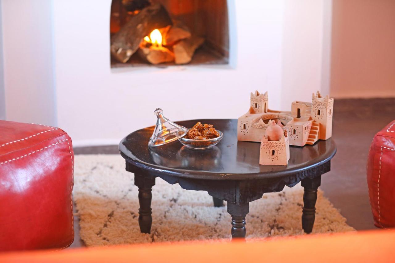 Dar Noujoum Hotel Ait Bou Zguia Luaran gambar