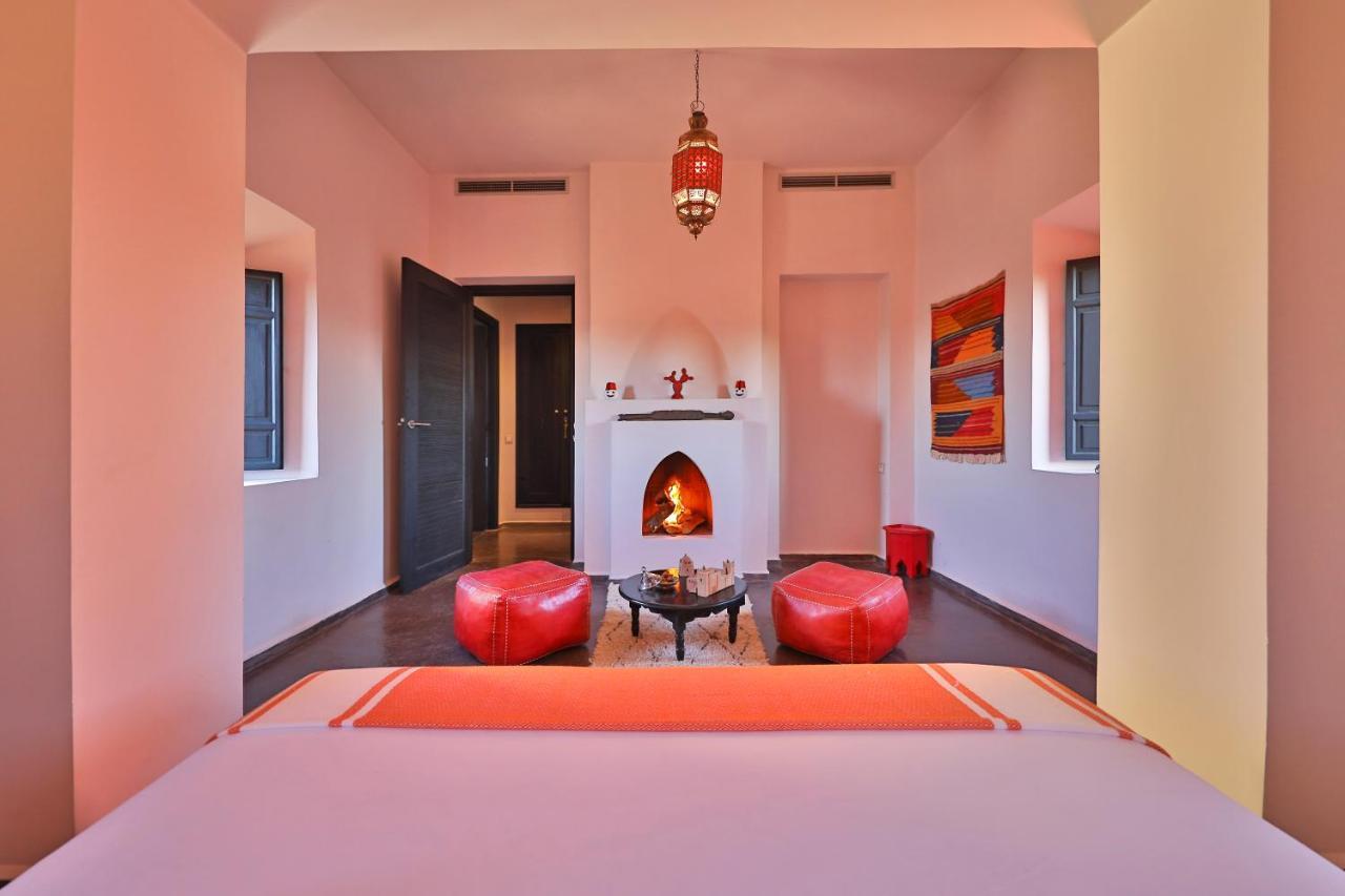 Dar Noujoum Hotel Ait Bou Zguia Luaran gambar